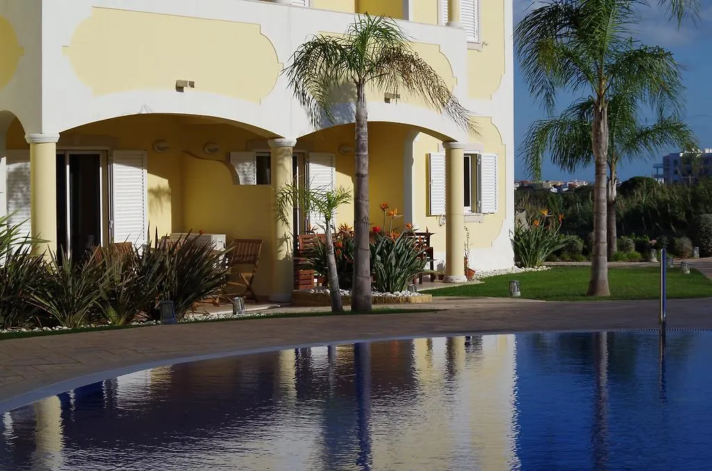Holiday @ Poolside Albufeira Apartment